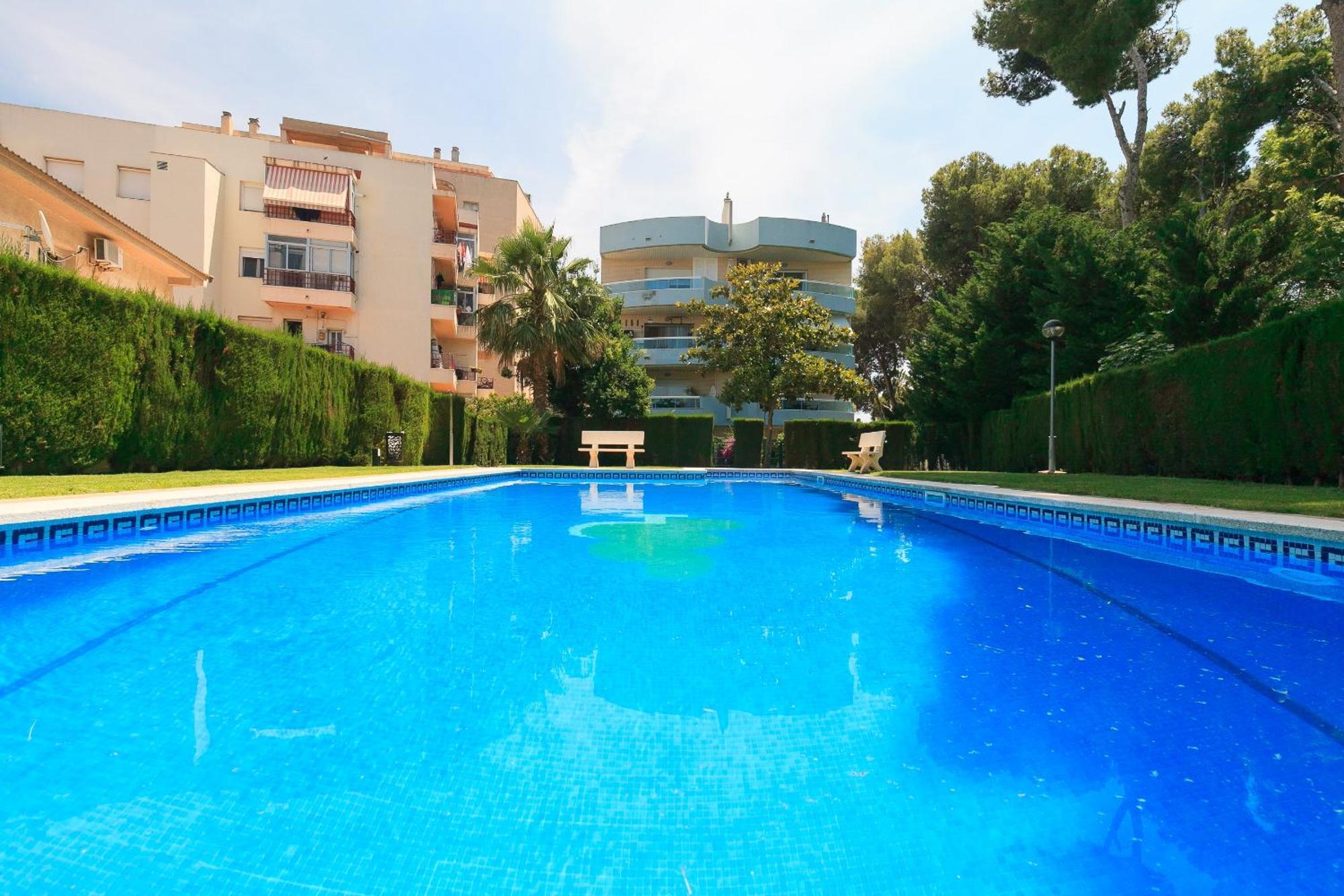 Uhc Els Pins Apartments Σαλού Εξωτερικό φωτογραφία